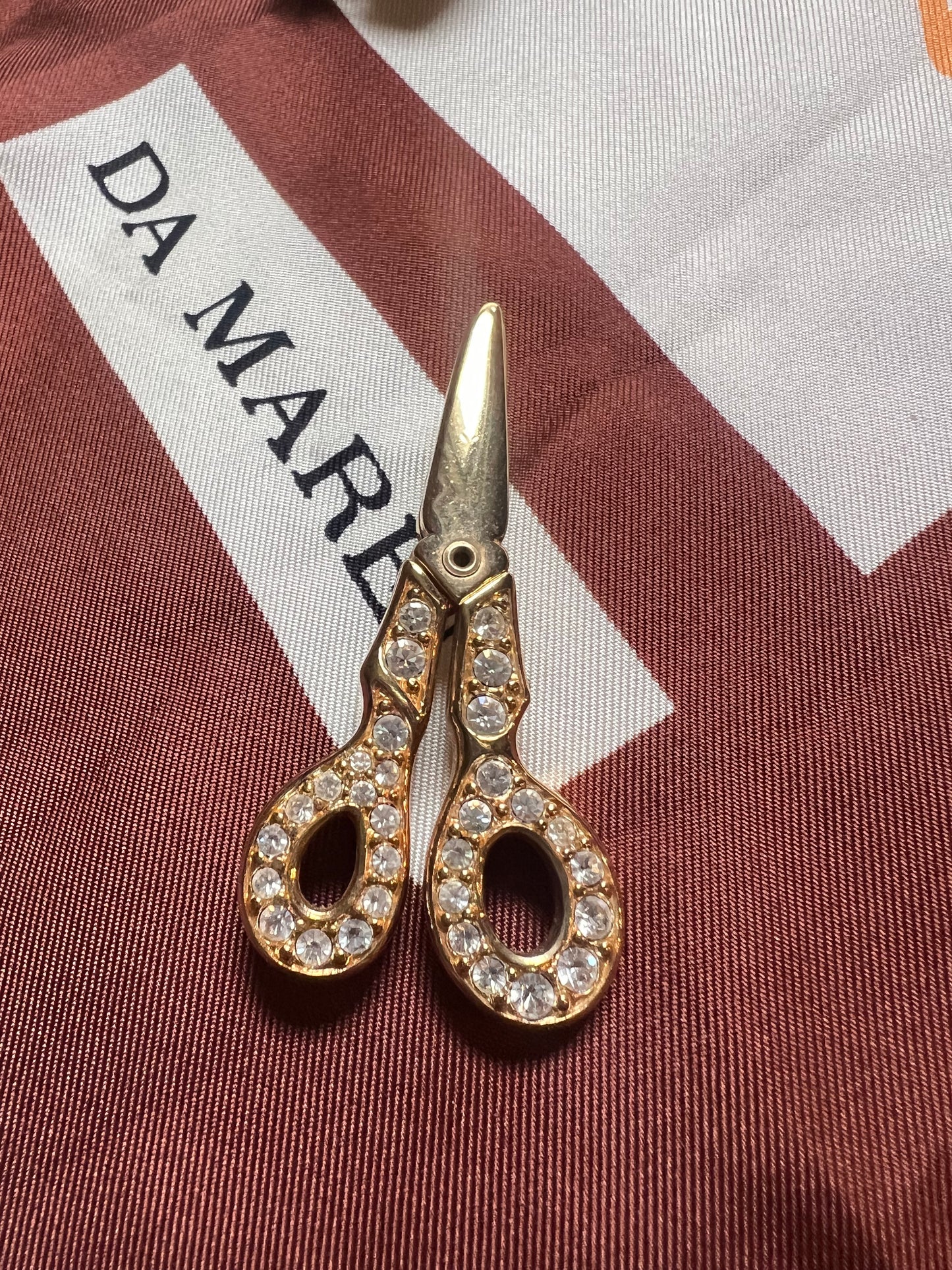 Sapphic Scissor Brooch