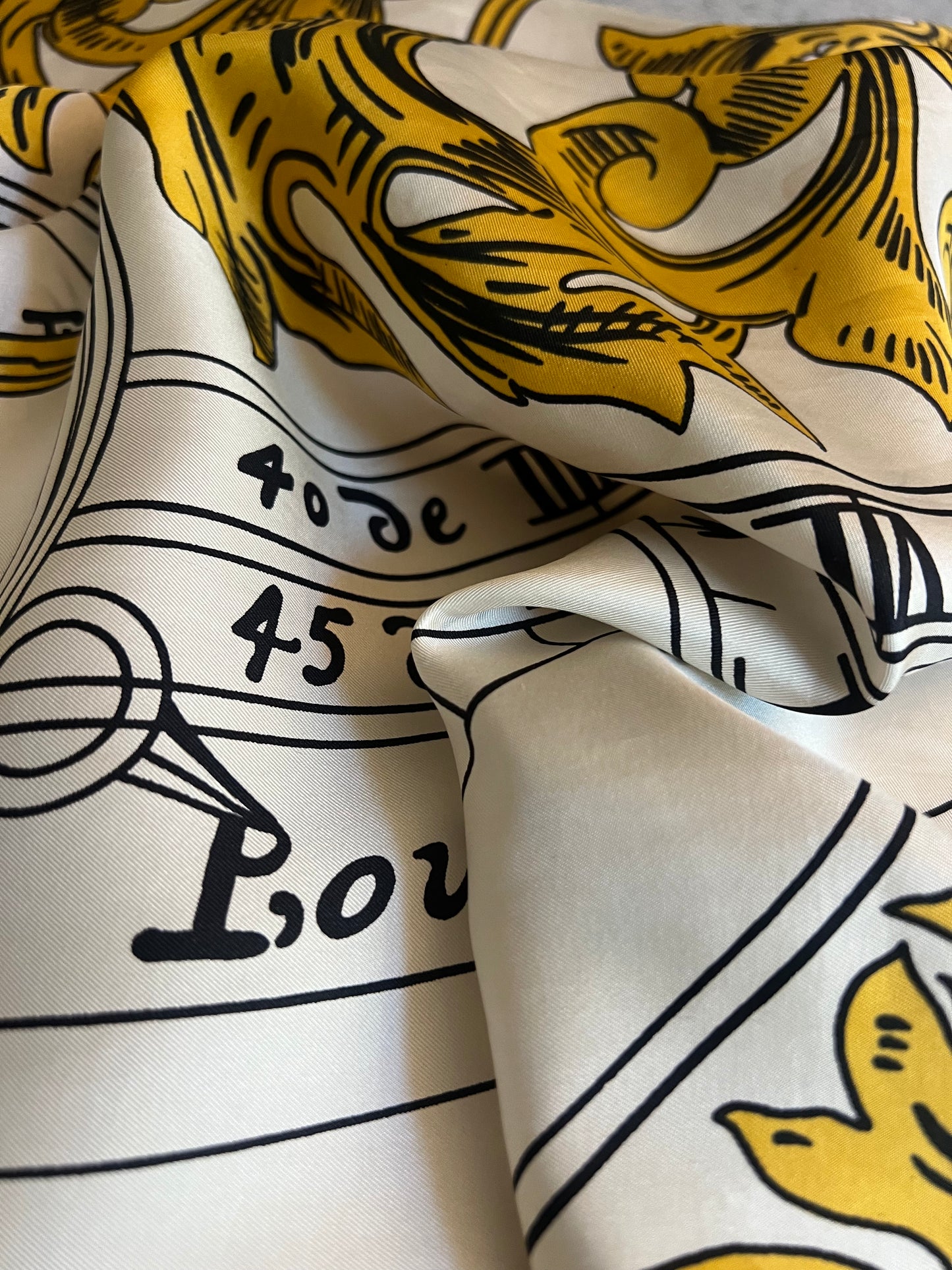 Large Sundial Scarf