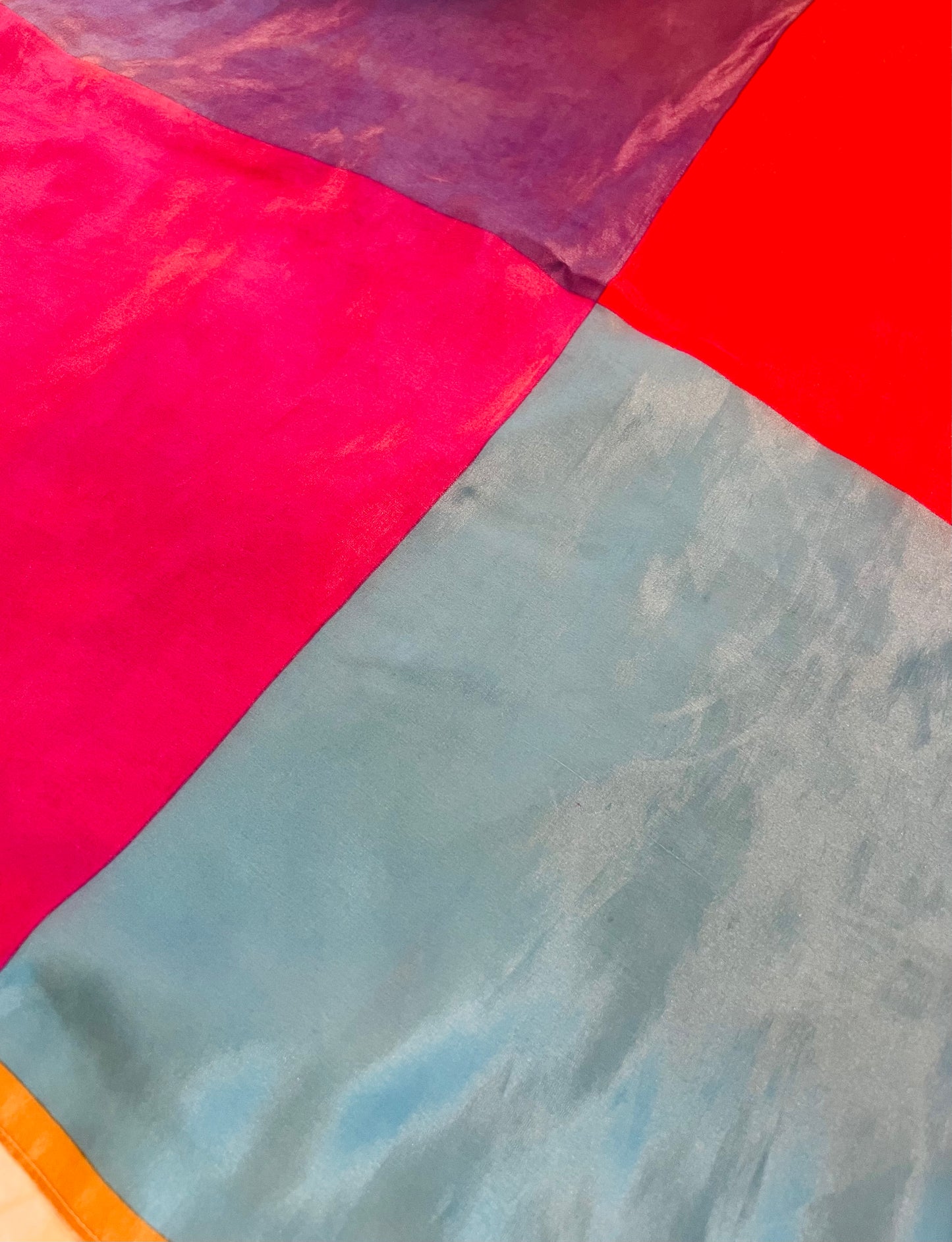 4 Colour block silk