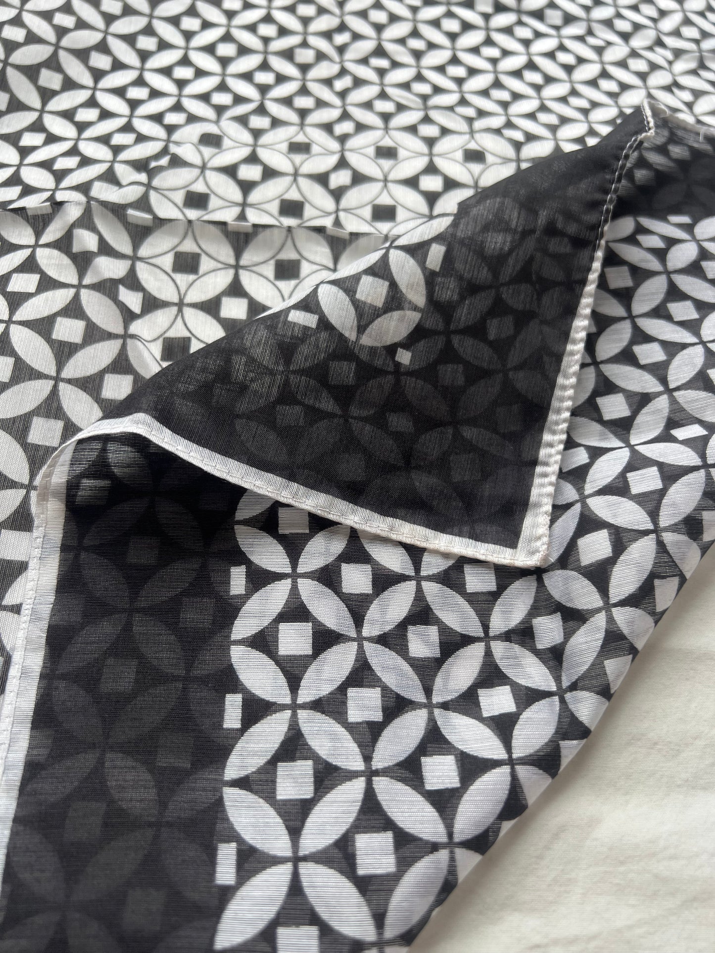 Gauzy soft bandana