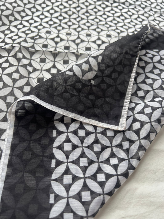 Gauzy soft bandana