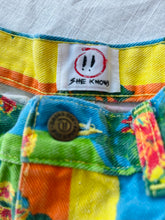 Load image into Gallery viewer, Pride Floral shorts, 1990s
