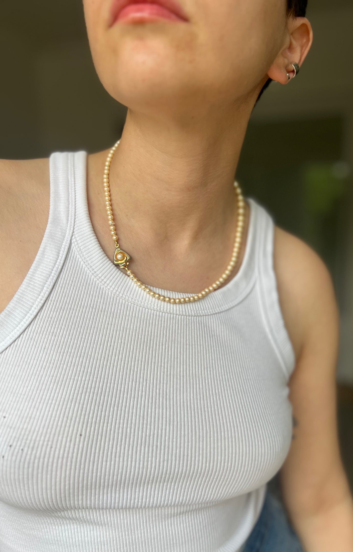 Liz Claiborne Cultured pearl necklace