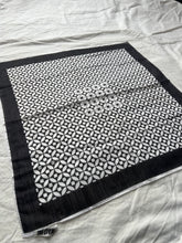 Load image into Gallery viewer, Gauzy soft bandana

