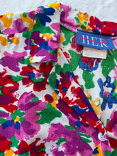 Load image into Gallery viewer, Floral soft button up
