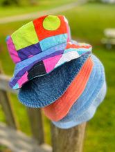 Load image into Gallery viewer, Pucci-vibes bucket hat
