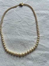 Load image into Gallery viewer, Liz Claiborne Cultured pearl necklace
