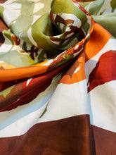 Load image into Gallery viewer, Da Maren hot Chilis silk
