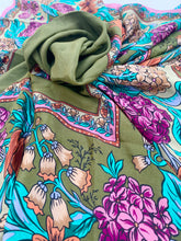 Load image into Gallery viewer, Liz Claiborne Paper thin Silk scarf

