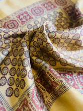Load image into Gallery viewer, Copper Alexandria silk
