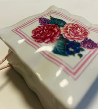Load image into Gallery viewer, Peony paper bag vase
