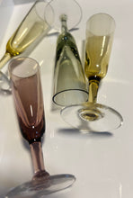 Load image into Gallery viewer, Ombre Bud Vases Slash Shot Glasses

