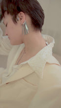 Load and play video in Gallery viewer, Nina Spade Ear Cuff

