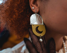 Load image into Gallery viewer, Nina Spade Sun/Moon Earings
