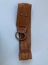 Load image into Gallery viewer, Tan leather cincher belt
